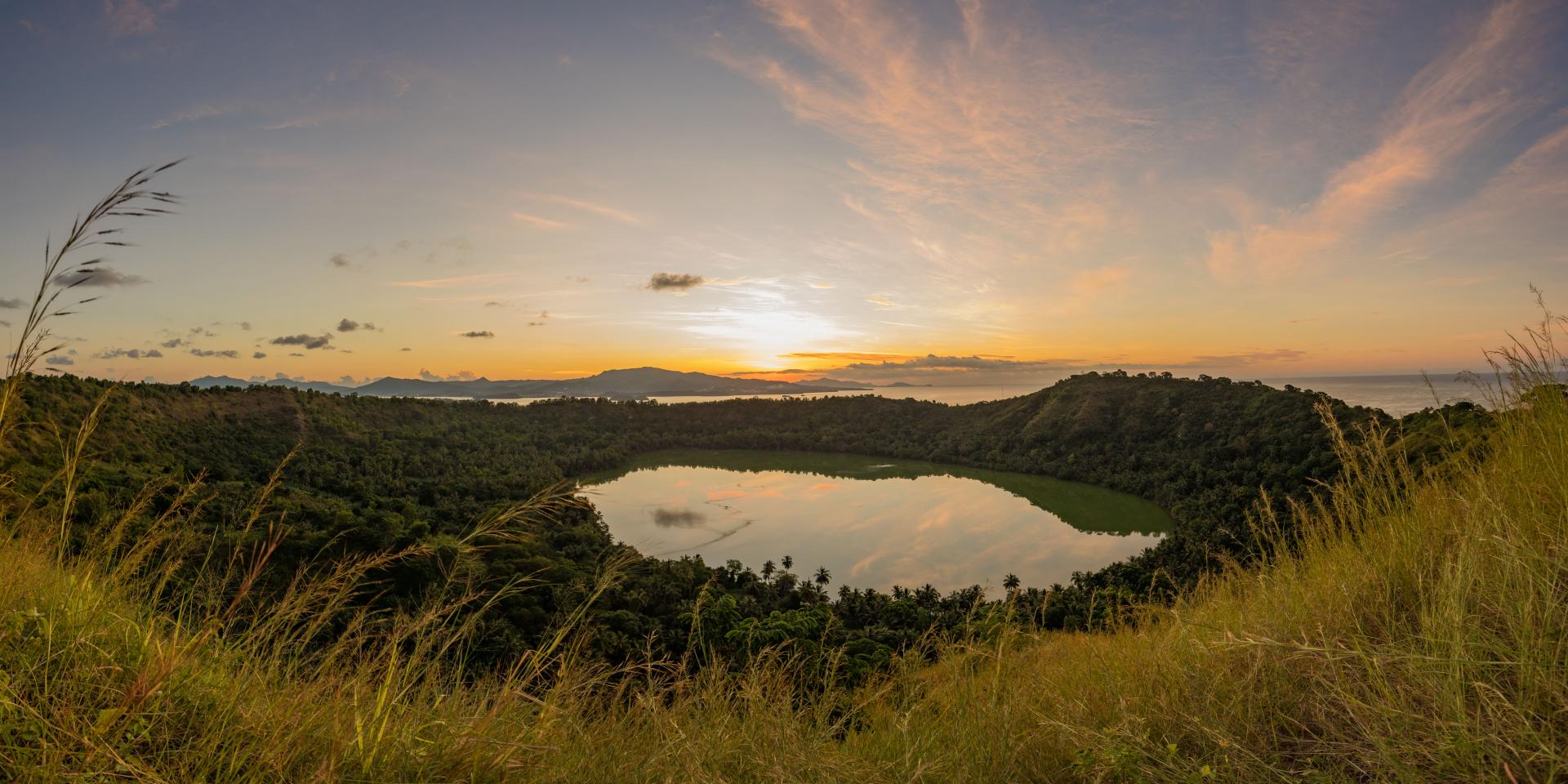 Mayotte Lac Dziani Sunset Coucher De Soleil Nature Panorama 3 Original Min