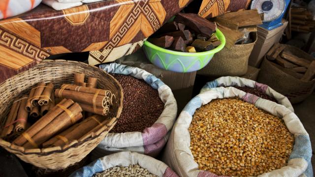 Marche de Mamoudzou, epices