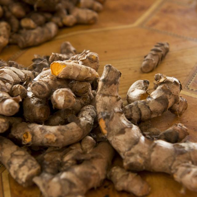 Marche de Mamoudzou, epices, curcuma,