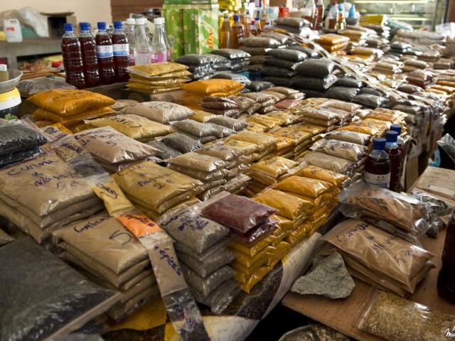 Marche de Mamoudzou, epices